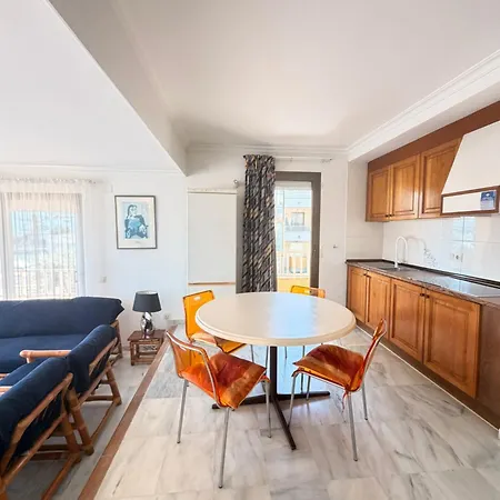 Spacious 5 Minutes From The Apartment *