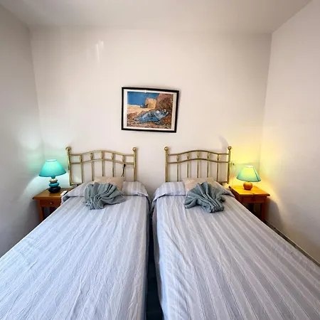 Spacious 5 Minutes From The Apartament *