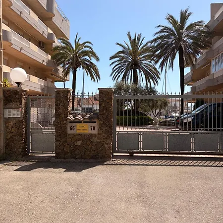 Spacious 5 Minutes From The *