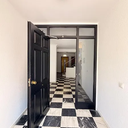 Apartment Spacious 5 Minutes From The
